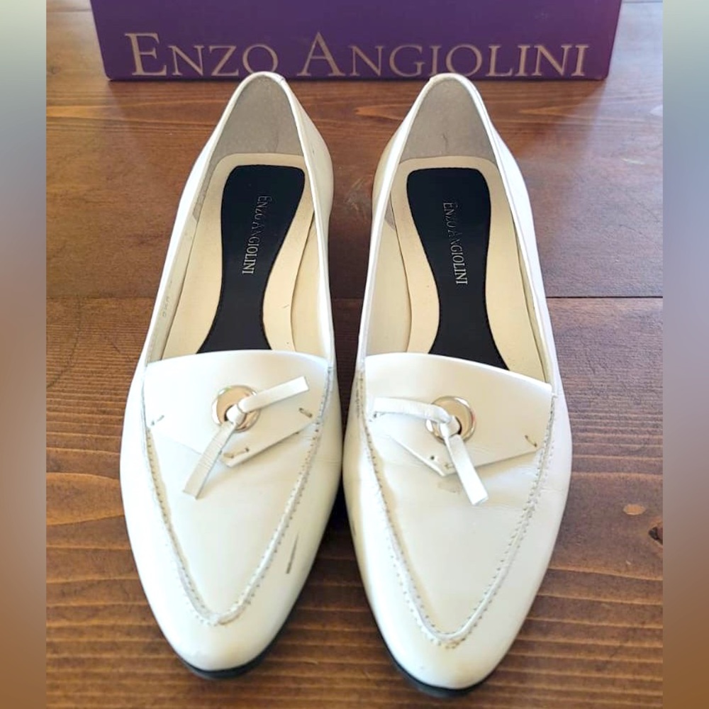 Enzo Angiolini white leather loafers flats pointy tassel